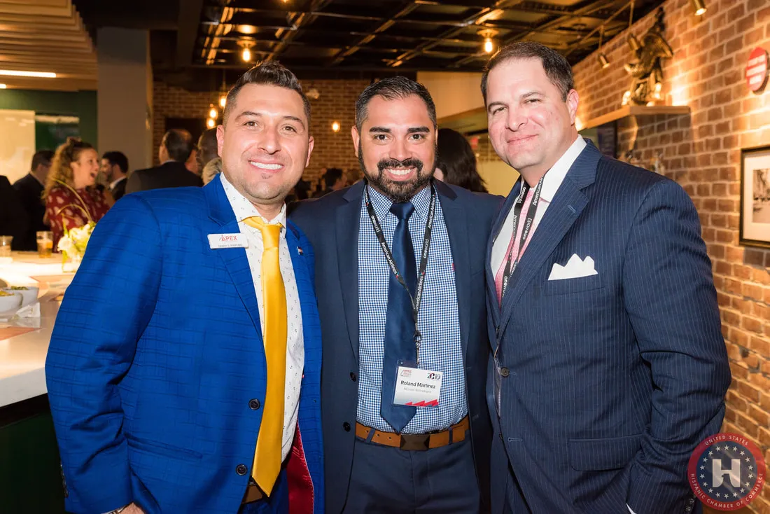 1882-4-2-19-2019-ushcc-legislative-summit-capitol-hill-building-washington-dc-event-photojournalism-conference-photographers-32694905337-o_orig Conferences talking in front of main stage
