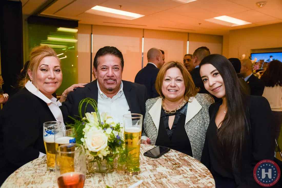 1929-4-2-19-2019-ushcc-legislative-summit-capitol-hill-building-washington-dc-event-photojournalism-conference-photographers-47584626492-o_orig Large room full of conference attendees