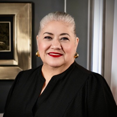 Rosa Navejar